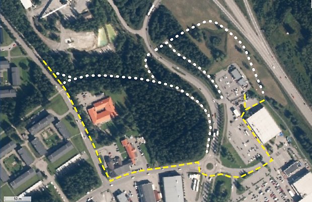 Kartan visar att gång- och cykelvägen är avstäng men att man istället kan välja att följa parallellt med bilvägen.