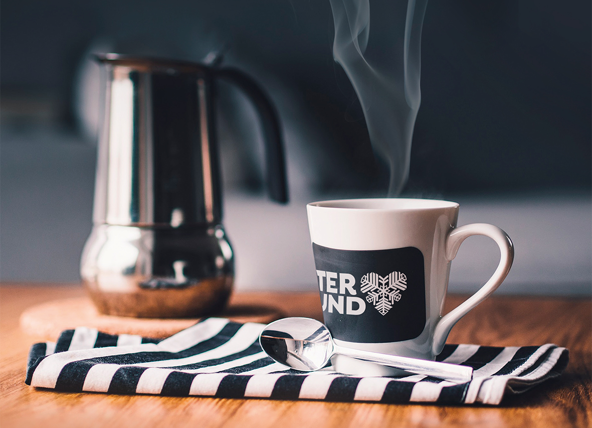 Bild på en kaffekanna och en kaffekopp