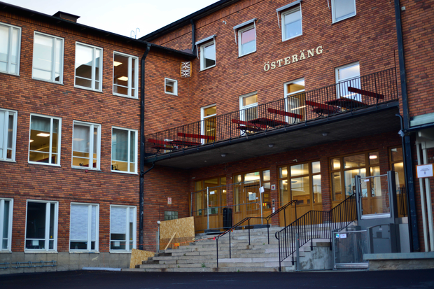 Entrén till Kundcenter, Östersunds kommun på Österängsskolan