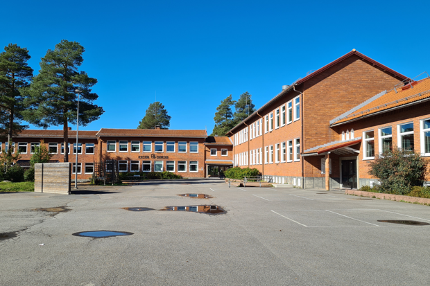 Bild på utsidan av Kastalskolan