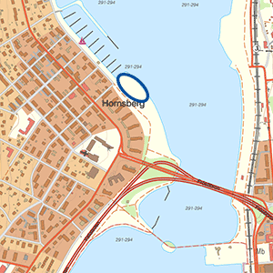 Karta med en markering vid Storsjöns strand i höjd med Hornsberg