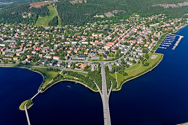 Flygfoto över centrala Frösön