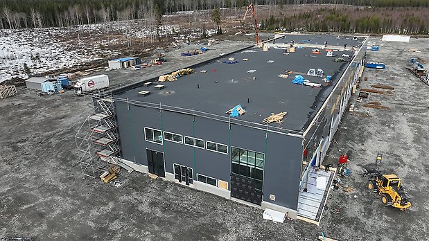 Berners nya verkstad för tunga fordon.