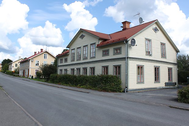 Sörehammar - Affärs- och bostadshus