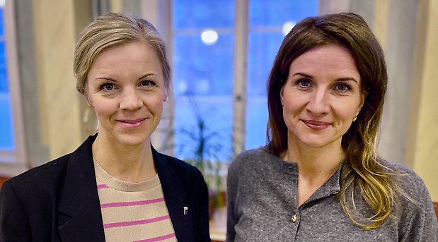 Kommunalråden (fr v) Rosi Hoffer och Effie Kourlos